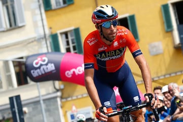 El ruso Ilnur Zakarin se quedó con la victoria. Miguel Ángel López tuvo problemas mecánicos y perdió tiempo con los favoritos. Jan Polanc sigue con la 'Maglia Rosa' 