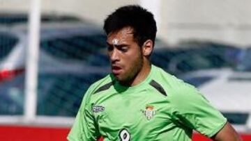 El Betis viaja a Alemania sin Matilla, que negocia su salida