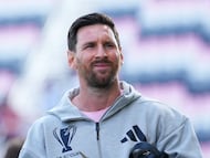 FORT LAUDERDALE, FLORIDA - DECEMBER 06: Lionel Messi #10 of Inter Miami CF arrives at the stadium prior to the Audi 2025 MLS Cup Final match between Inter Miami CF and Vancouver Whitecaps FC at Chase Stadium on December 06, 2025 in Fort Lauderdale, Florida. Rich Storry/Getty Images/AFP (Photo by Rich Storry / GETTY IMAGES NORTH AMERICA / Getty Images via AFP)