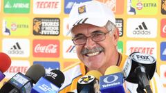 El entrenador brasile&ntilde;o ironiz&oacute; con la inminente llegada de Miguel Herrera al banquillo del Am&eacute;rica, y como dirige actualmente a Xolos.