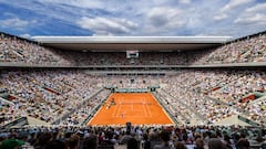 Una de las grandes mecas del deporte. Sobre todo, para el español, con Rafa Nadal como 14 veces ganador sobre la arcilla parisina. Roland Garros, como no podía ser de otra forma, acogerá el tenis en los Juegos. Se utilizarán dos de las 18 pistas con las que cuenta en sus 12 hectáreas, la Suzanne Lenglen y la Philippe Chatrier, en la que también se celebrarán los eventos de boxeo. Con capacidad para 34.000 espectadores, lleva acumulando momentos legendarios desde 1928, cuando se construyó para la defensa del título francés en la Copa Davis de ese año.