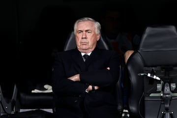 Ancelotti, en el banquillo del Bernabéu.