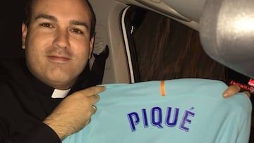 La historia de Piqué, su camiseta y el capellán del Real Murcia