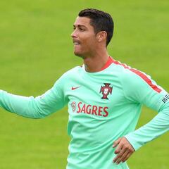 Cristiano tiene un fisio personal en la concentración de Portugal