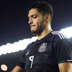 Leyenda del Wolves no ve la necesidad de vender a Jiménez