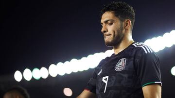 Leyenda del Wolves no ve la necesidad de vender a Jiménez