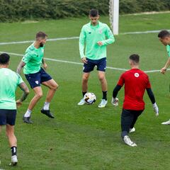 Iñigo Martínez se estrena en Elche