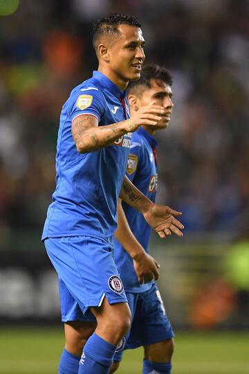 Los 7 jugadores de Cruz Azul que no han sido eliminados por América