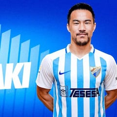 El Málaga rescinde a Okazaki y ficha a Lorenzo González, Benkhemassa y Sadiku