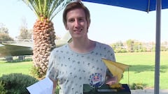 La curiosa historia del campeón nacional de lanzamiento de aviones de papel