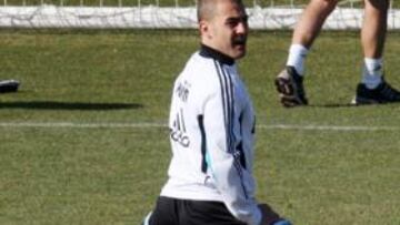 OPTIMISTA Y CAUTO. Fabio Cannavaro mostró su mejor cara tras la victoria sobre el Betis y el pinchazo del Barça contra el Espanyol.