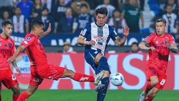 Jugador de Alianza Lima fue insultado en Chile por un hincha de la U: su reacción es viral en América
