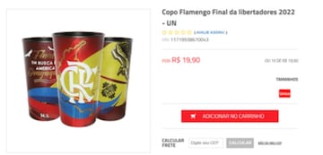 Así vendía Flamengo los vasos con el mapa de Colombia previo a la final de Libertadores