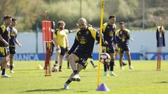 21/03/24  DEPORTIVO DE LA CORUÑA ENTRENAMIENTO 
paris Adot