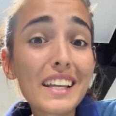 Le traen un gatito al refugio de animales y la noche empeora cuando debe entrar un pato urgentemente