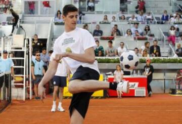 Courtois durante los partidos benéficos del Charity Day, un acto a beneficio de las fundaciones del tenista Rafa Nadal  y el portero del Real Madrid Iker Casillas, que destinarán el dinero a niños desfavorecidos.