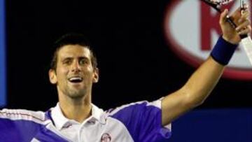 SONRISA DE GANADOR. Djokovic repitió título en Australia.