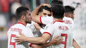 Soccer Football - AFC Asian Cup - Quarter Final - China v Iran - Mohammed bin Zayed Stadium, Abu Dhabi, United Arab Emirates - January 24, 2019  Iran&#039;s Mehdi Taremi celebrates scoring their first goal with team mates          REUTERS/Suhaib Salem