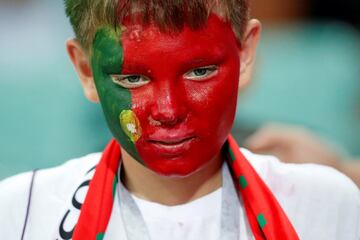 Portugal-Uruguay (1-2). Un aficionado portugués tras la eliminación en octavos de final.