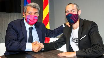 Joan Laporta y Oscar Mingueza