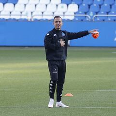 Borja y los elogios: "O sigues centrado o te pegas un hostión"