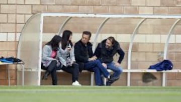Peter Lim, con Lay Hoon y Rufete en su última visita a Valencia.