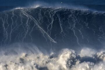 Nazaré, Portugal, uno de los grandes templos del surf. Sebastian Steudtner.