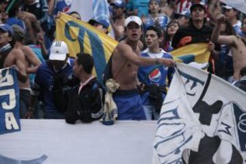 Bajo la lluvia, 30 mil personas fueron a alentar a Millonarios