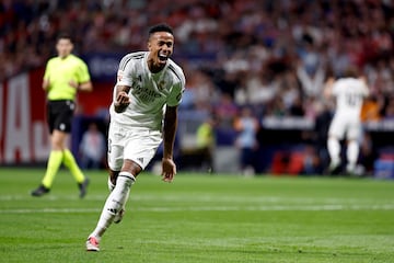 1-0. Militao celebra el tanto que marca en el minuto 63 de partido.