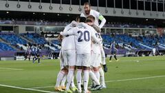 Los jugadores del Madrid celebraron as&iacute; el primer gol.