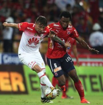 DIM y Santa Fe en vibrante partido de los cuartos de final de la Liga Águila