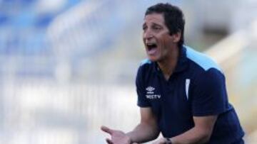 Mario Salas y la UC reciben a Cobresal en San Carlos.