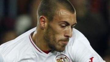 Luna renueva con el Sevilla y podría ir cedido al Almería