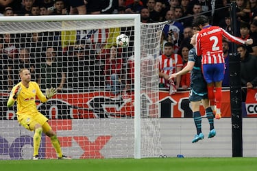 El uruguayo anotó de cabeza y marca su primer gol en Champions desde 2020.