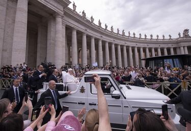 Tras la reunión con Vance, El papa Francisco marchó a San Pedro para acudir a la misa de Pascua oficiada por el cardenal Angelo Comastri para conmemorar la resurrección de Jesús, en el Vaticano.