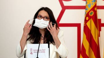 Monica Oltra, con mascarilla.