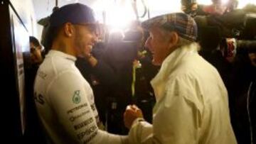 Jackie Stewart junto a Lewis Hamilton.