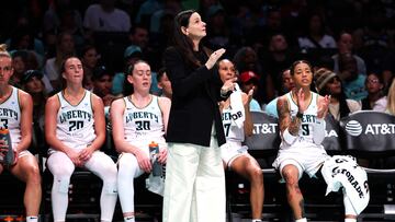 NEW YORK, NEW YORK - JULY 06: Head Coach Sandy Brondello of the New York Liberty during the second half against the Seattle Storm at Barclays Center on July 06, 2025 in the Brooklyn borough of New York City. The Storm won 79-70. NOTE TO USER: User expressly acknowledges and agrees that, by downloading and or using this photograph, User is consenting to the terms and conditions of the Getty Images License Agreement. Ishika Samant/Getty Images/AFP (Photo by Ishika Samant / GETTY IMAGES NORTH AMERICA / Getty Images via AFP)