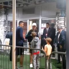 Cristiano's gesture to Matic kid