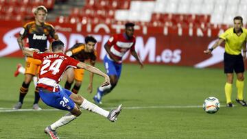 04/07/20 PARTIDO PRIMERA DIVISION  CORONAVIRUS COVID19  GRANADA - VALENCIA  GOL 1-0 0 CARLOS FERNANDEZ