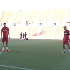 Juego de habilidad en Mallorca y, cómo no, Kubo dominando y encima de vacile