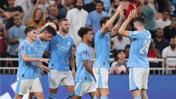 Julián Álvarez scores twice and Phil Foden also nets as Pep Guardiola’s City win their fifth trophy in 2023 in Jeddah.