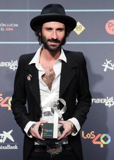 Piqué ve triunfar a Shakira en los 40 Music Awards