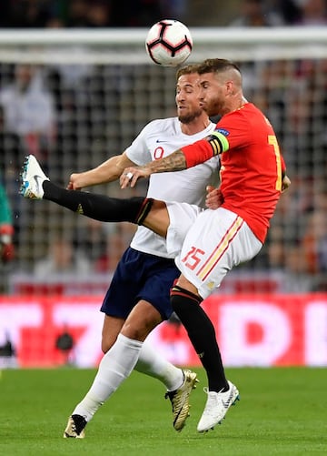 Sergio Ramos y Harry Kane.