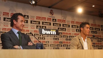 06/07/09 REAL MADRID 
 PRESENTACION NUEVO FICHAJE CRISTIANO RONALDO ESTADIO 
 SANTIAGO BERNABEU
 RUEDA DE PRENSA 
 VALDANO