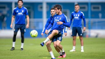 El Oviedo construye desde
la experiencia