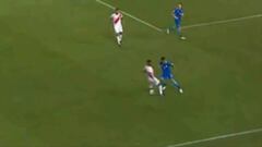 El caño de Neymar que acabó en puñetazo de un peruano