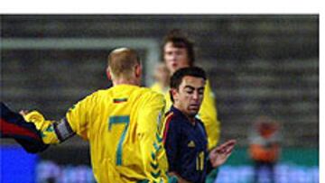 La FIFA sanciona la dura entrada a Xavi en el España-Bélgica