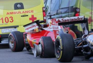 As¨ª qued¨® el monoplaza de Sebastian Vettel tras el accidente con Kvyat.