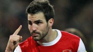 Cesc forzó, pero no jugará la final de la Carling Cup